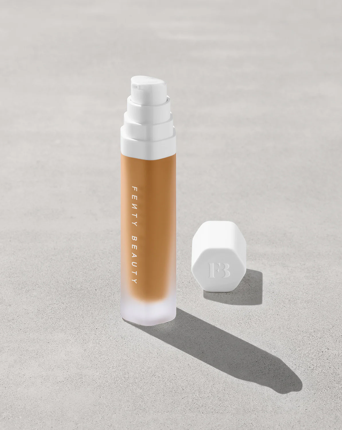 Fenty - Soft'lit Naturally Luminous Longwear Foundation