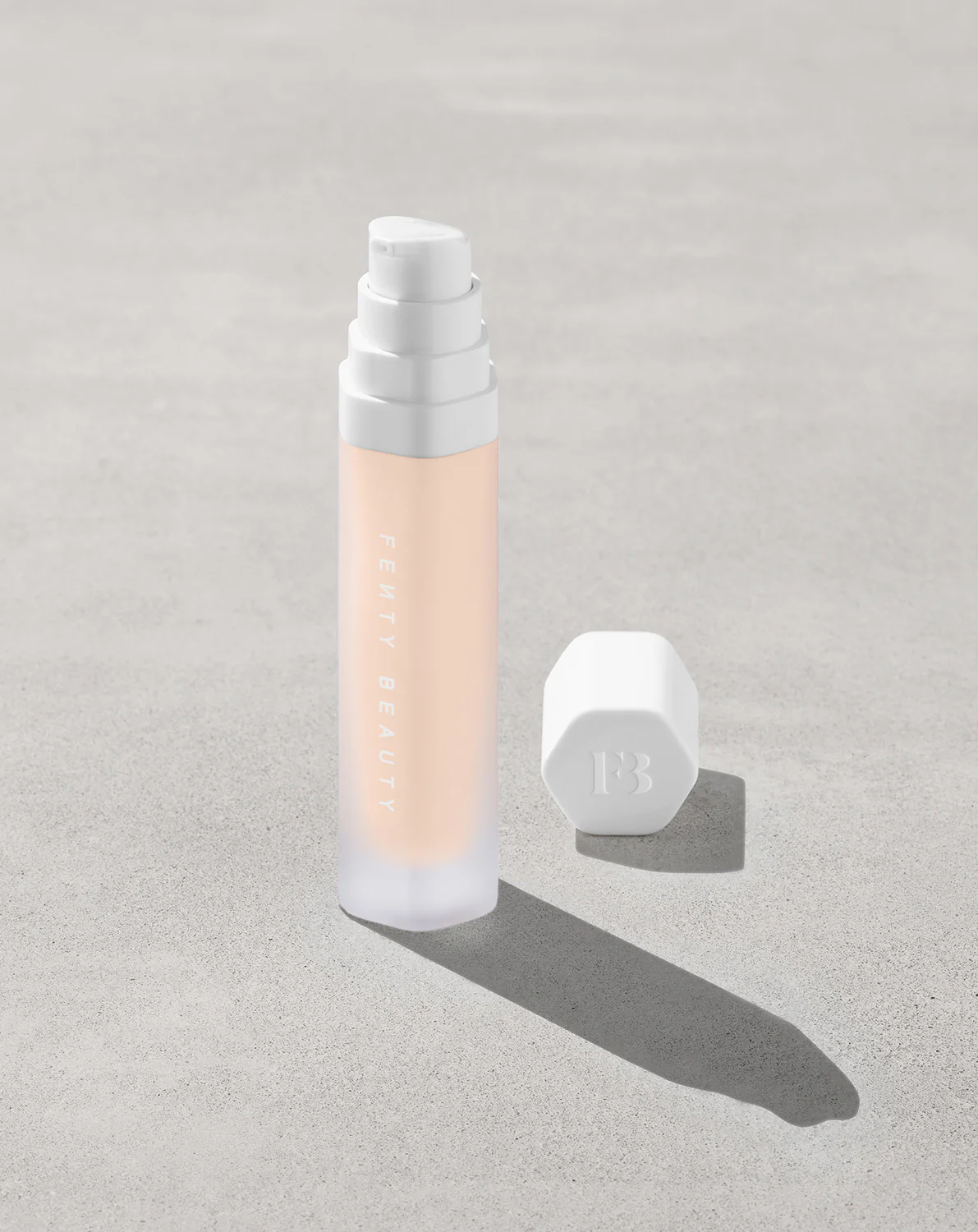 Fenty - Soft'lit Naturally Luminous Longwear Foundation