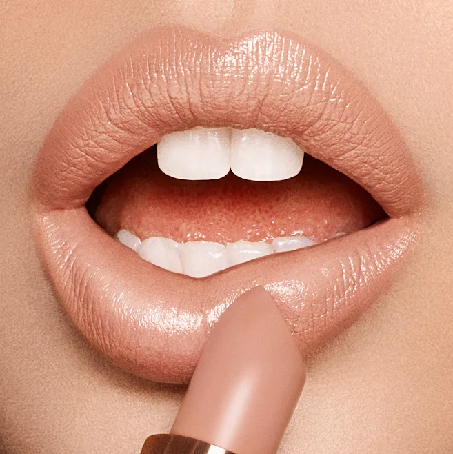 Charlotte Tilbury - K.I.S.S.I.N.G Lipstick
