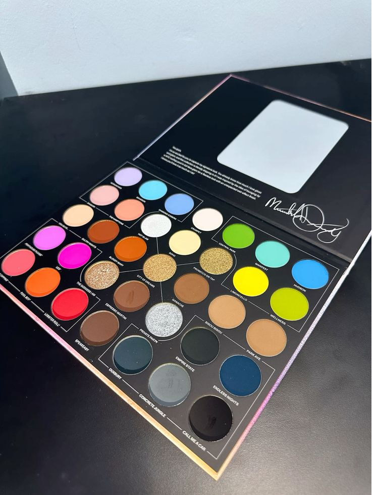 MORPHE - Meredith Duxbury Eyeshadow Palette 35 Shades